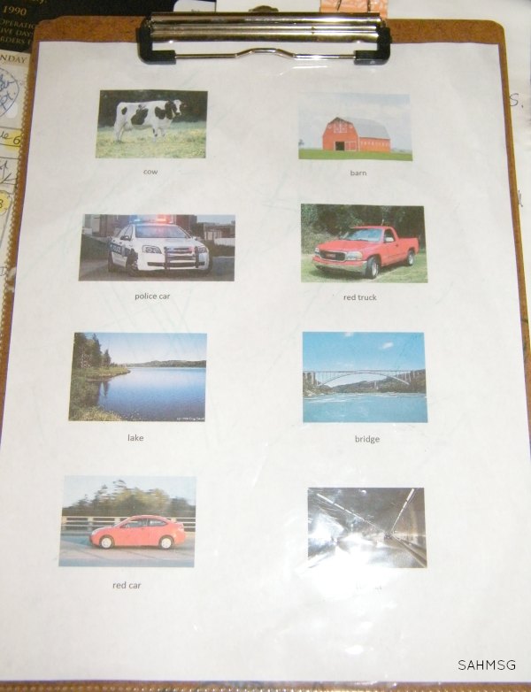 Tips for a road trip with kids: 10 easy activities and no electronics to keep the kids occupied and having fun.