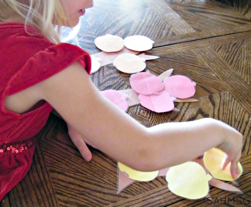 Color sorting activity with free printables to make the trees and apples.