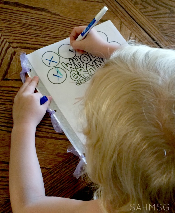 Preschoolers can learn about the food groups and make healthy eating choices easily with this hands-on healthy eating plan for kids. Free printables make this so easy to create!