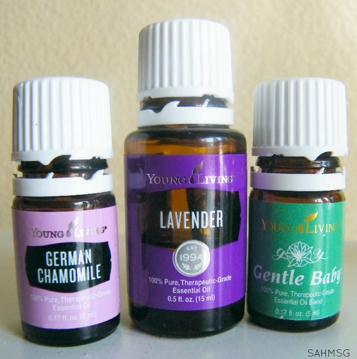 DIY reusable diaper wipes with essential oils to support the skin.