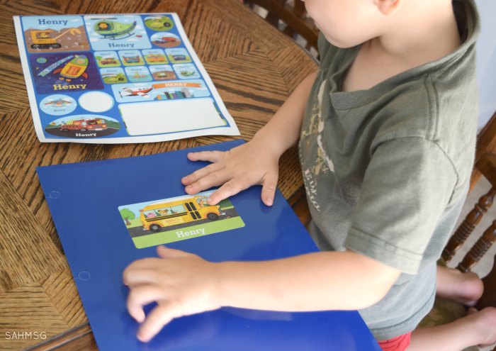 Back to school can be fun for toddlers too! We celebrated the toddlers time with mom at home by clebrating them with a few fun personalized gifts and activities to spark their interest in learning.