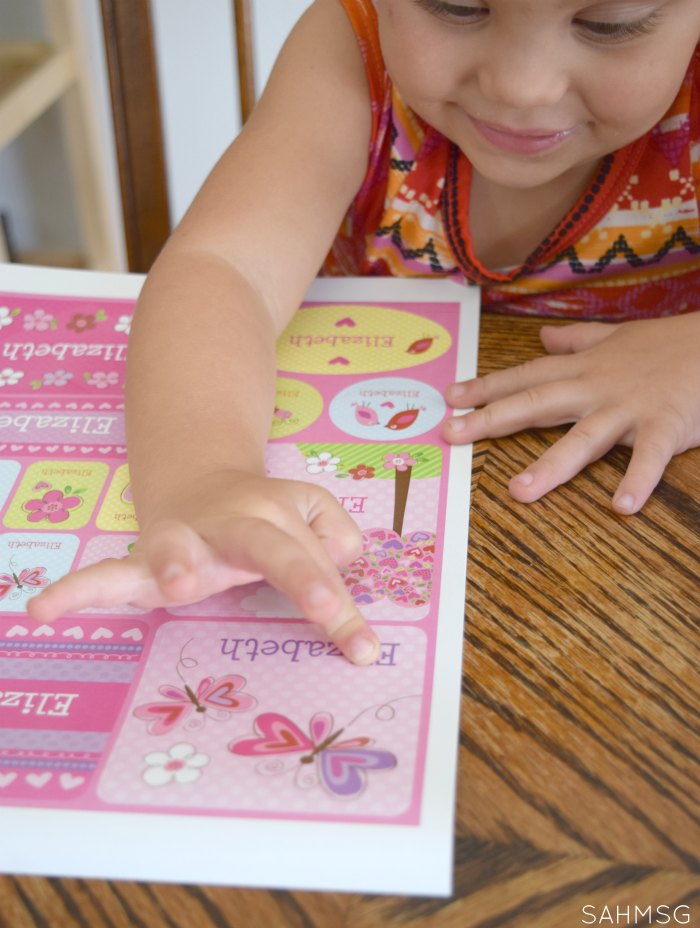 Back to school can be fun for toddlers too! We celebrated the toddlers time with mom at home by clebrating them with a few fun personalized gifts and activities to spark their interest in learning.