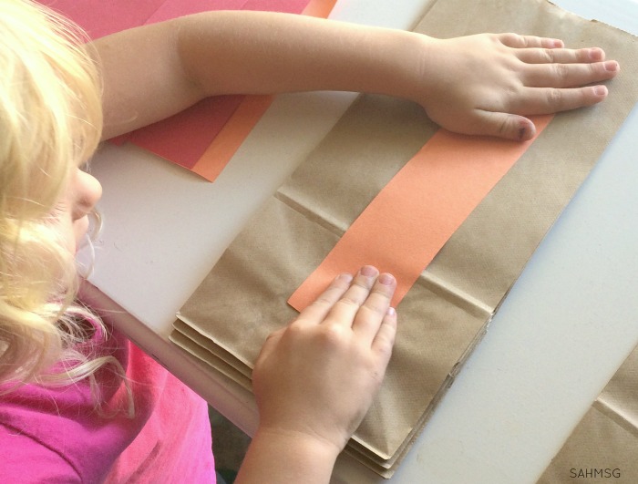 Create a simple color sorting game for teaching colors and sorting skills with this simple color sorting bags for toddlers and preschool idea.