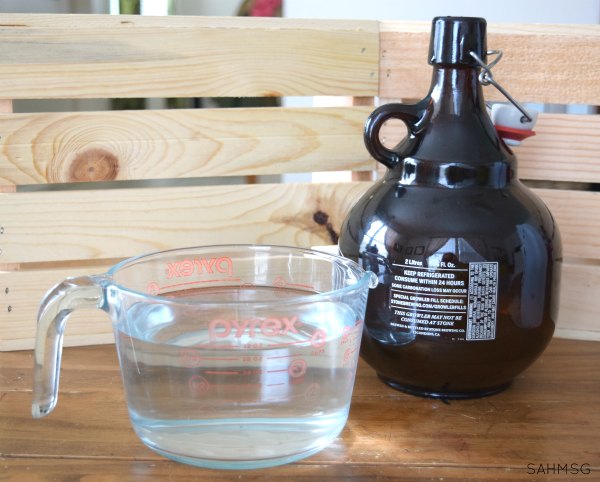This DIY bleach recipe was great at whitening our white load . Using simple ingredients this DIY bleach uses the power of lemon to brighten clothes naturally.