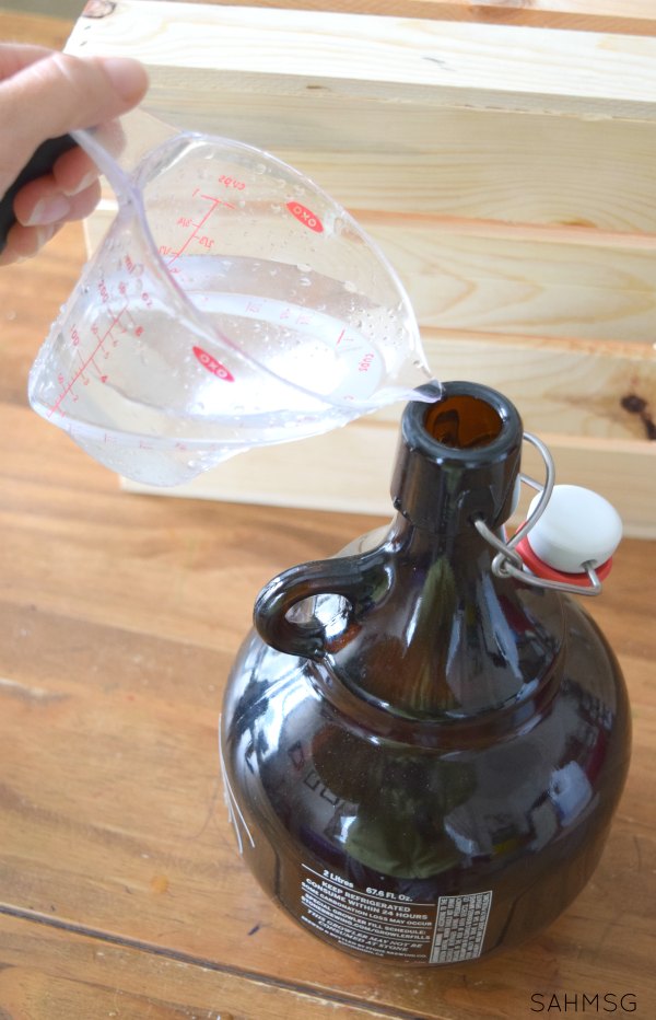 This DIY bleach recipe was great at whitening our white load . Using simple ingredients this DIY bleach uses the power of lemon to brighten clothes naturally.