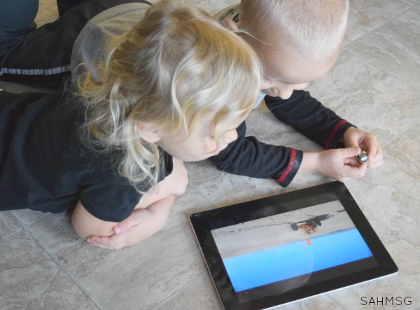 The kids book clutter is no fun, but kids reading is really important. Get less clutter, more reading for kids, with Skybrary Family one month free trial! #sponsored