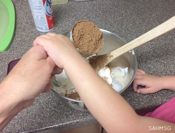 So yummy! This healthier version of chocolate pudding pie is so decadent! It takes minutes to put together too, so it's a quick kid-friendly dessert to make in a pinch.