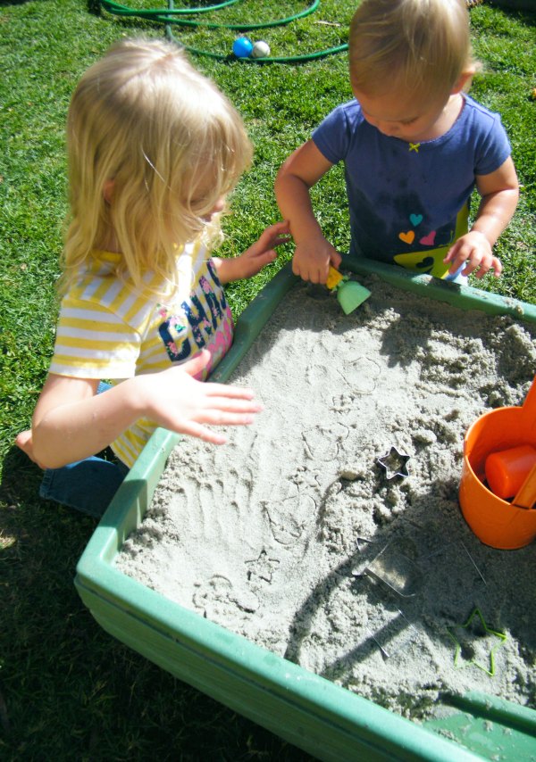 Exploring shapes with sand sensory activity lets kids get their hands dirty while guiding them to learn basic concepts in a hands-on way. So fun for brain breaks outside.