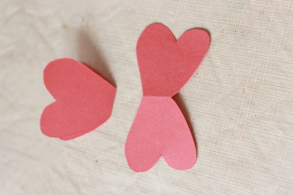 Cute heart butterefly craft for Valentine's Day or Mother's Day. This would be a great hands-on spring craft too.