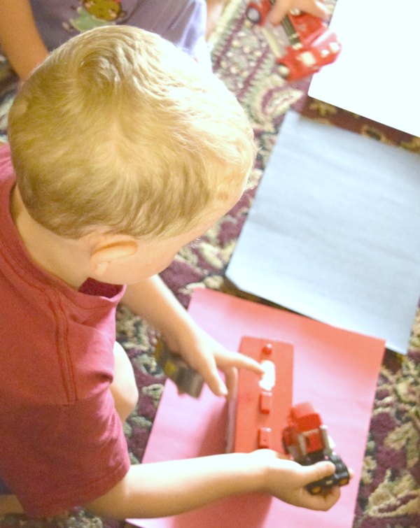 Color matching with cars toddler activity for learning colors.