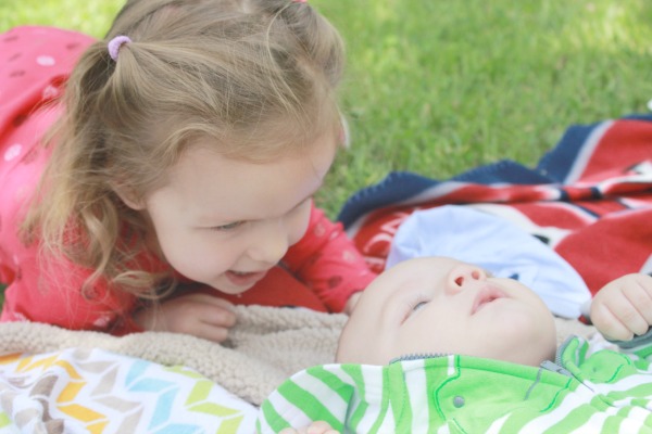 Ideas to get siblings excited about a new baby.