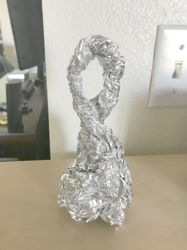 Making foil sculptures is a single item activity great for a rainy day! This foil sculpture one item activity is a great free form way for kids to create!