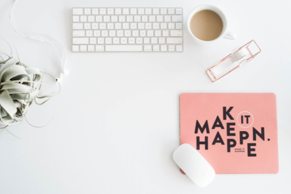 Make a new career happen as a life coach working from home as a mom.