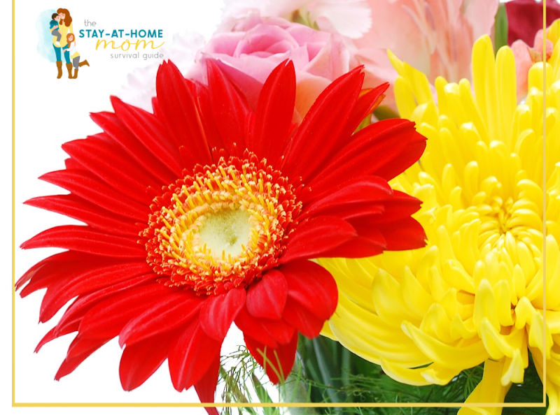 Simple Flower Arrangements That Brighten Up Any Space