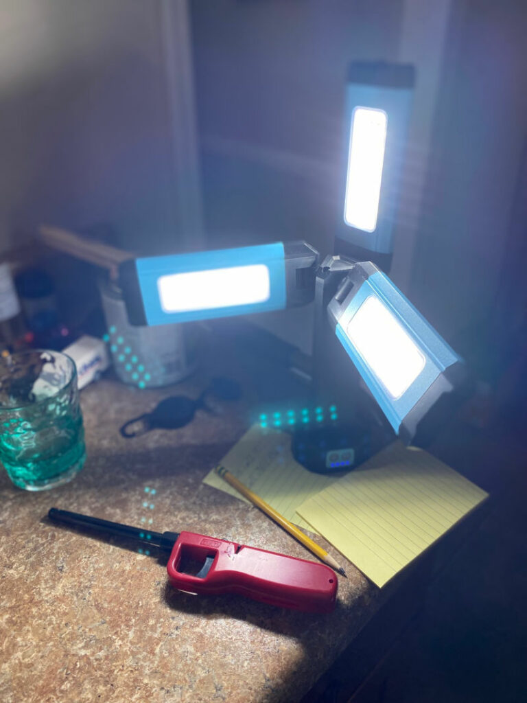 Rechargable adjustable work light.