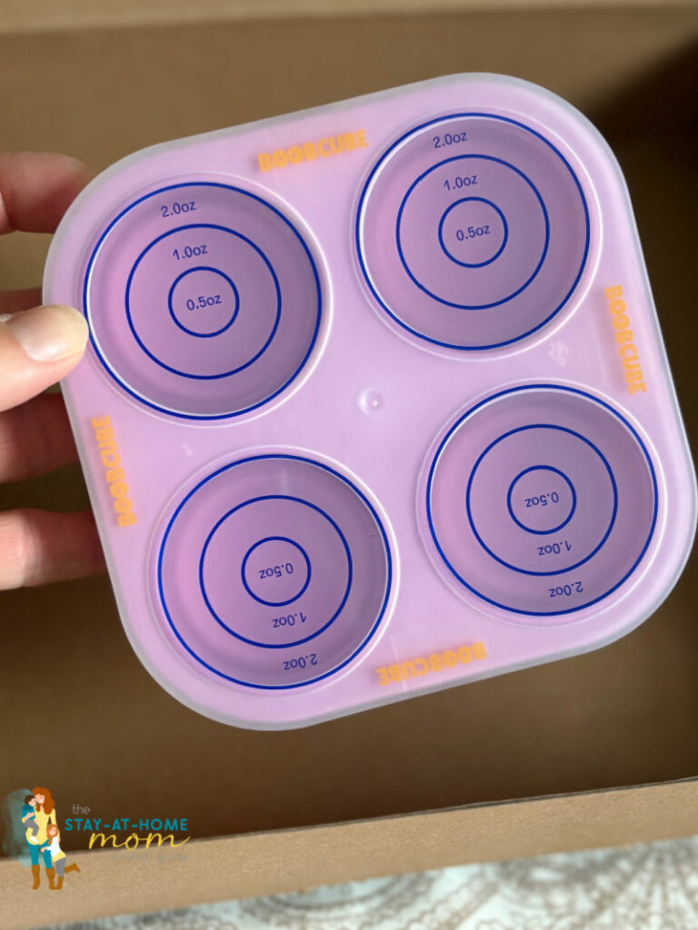 Close up of Boobcube freezer tray. Waste less breastmilk. Boobcube review. #sponsored