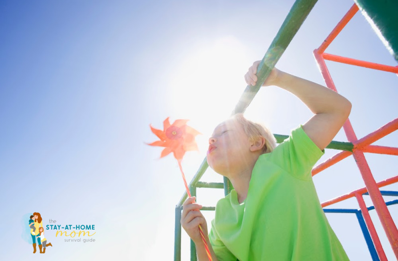 7 Things to Consider Before Buying Monkey Bars for Your Backyard